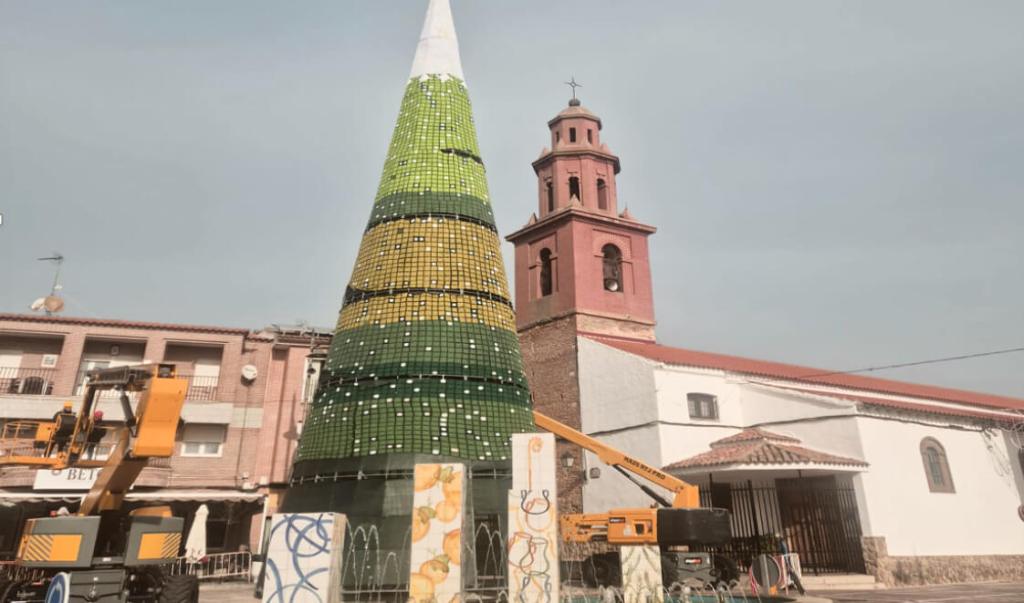 el árbol de croché más grande del mundo