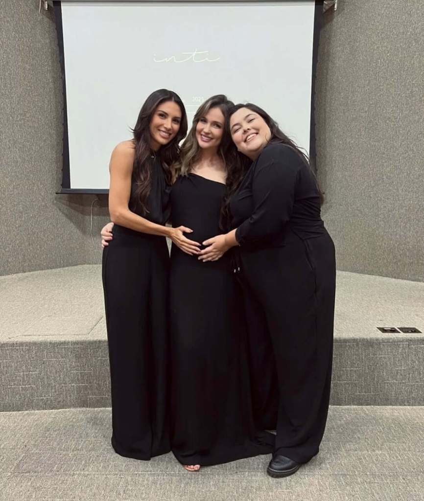 Primera imagen de Rebecca Lima confirmando su embarazo