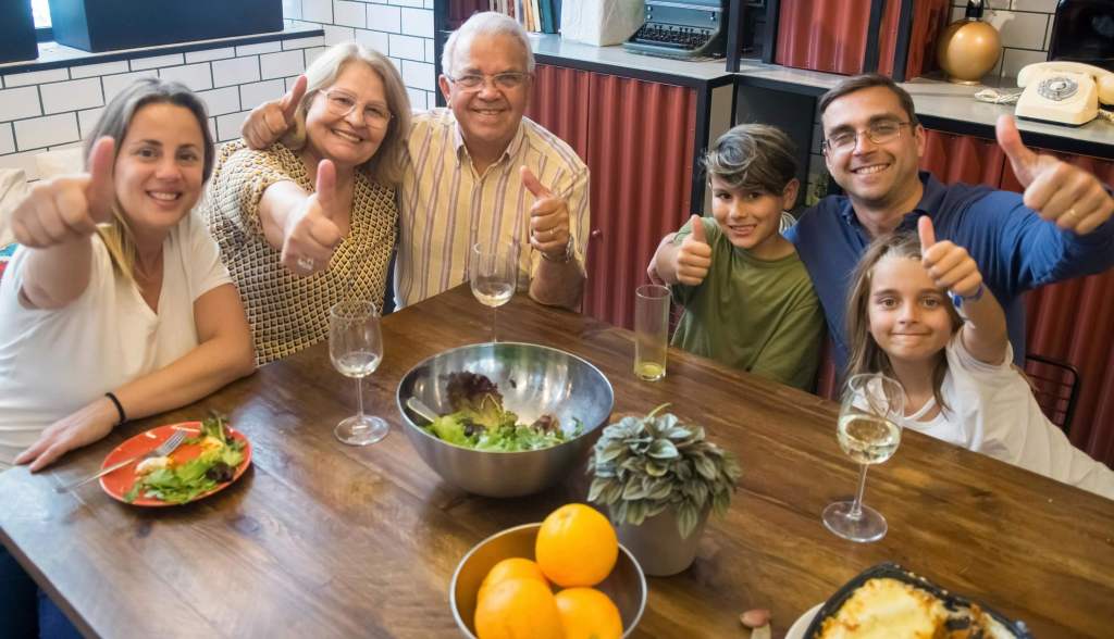 niños con obesidad comen más por la tarde