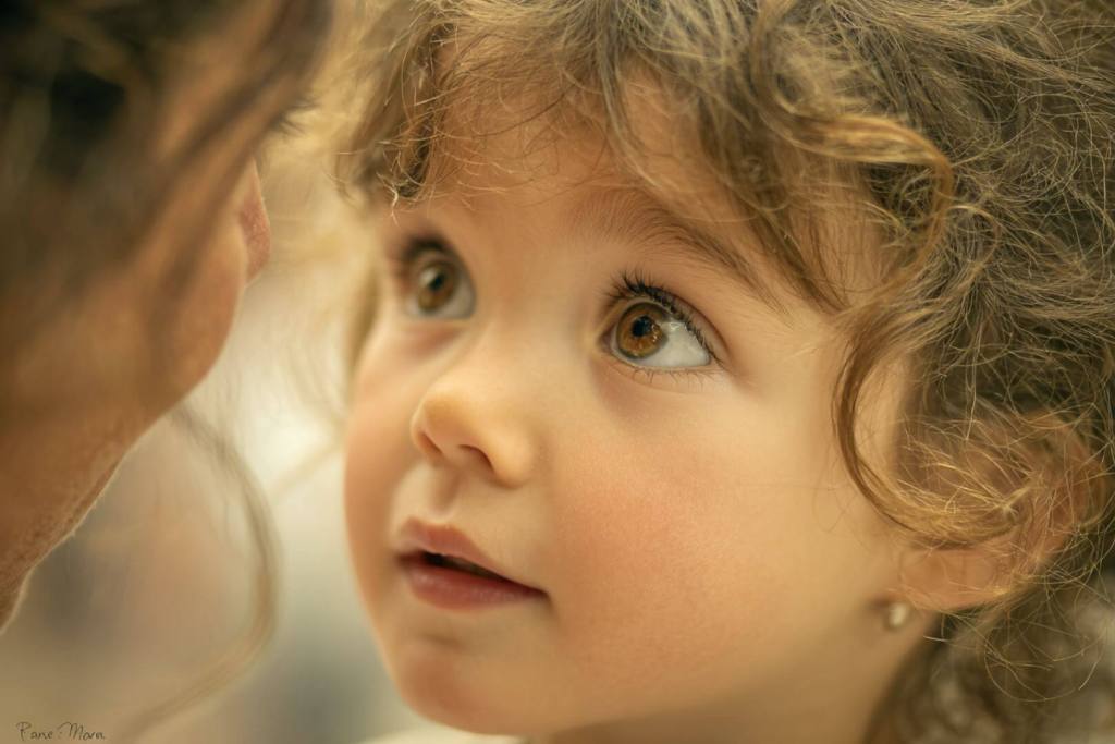 El poder de una mirada: los niños desean que sus padres les vean, les escuchen y les validen