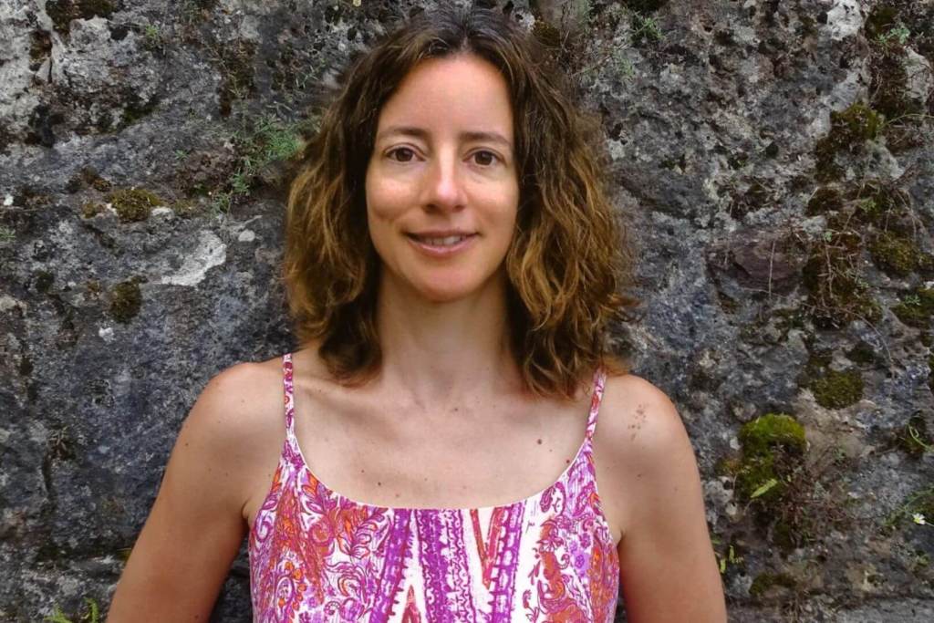 Cristina Sánchez Navarro, vicepresidenta de la Federación Española de Asociaciones de Terapia Familiar (FEATF). Cristina es psicoterapeuta familiar y de pareja por FEATF y FEAP